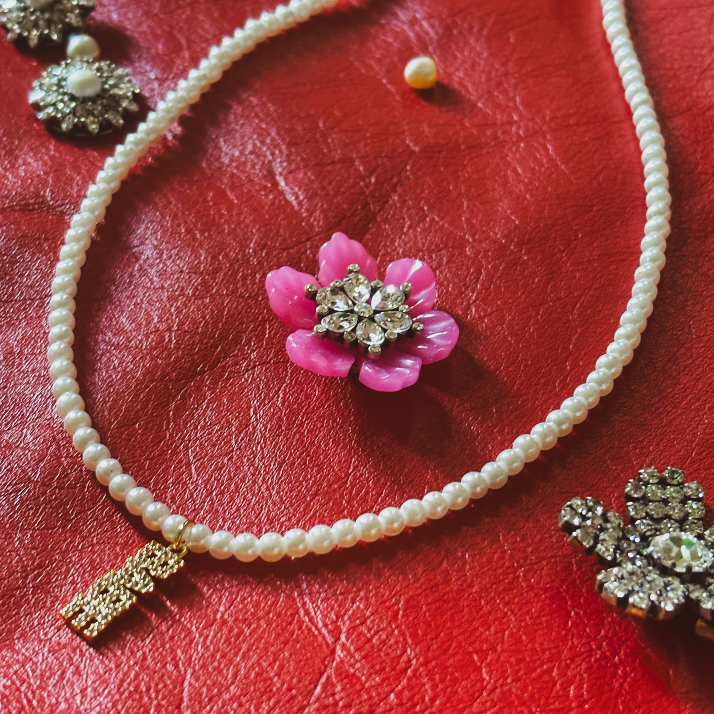 The Pearl Necklace