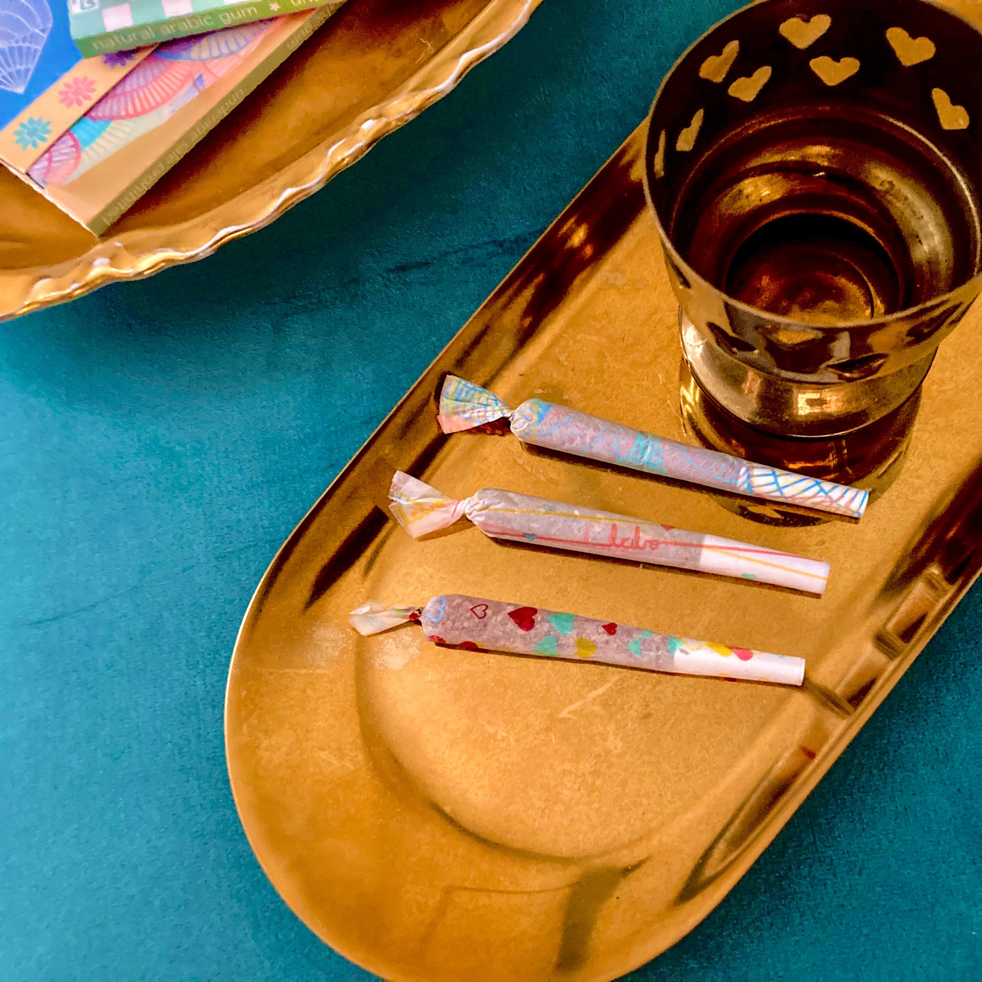 Set of 3 heart themed papers. These designer rolling papers are girly, pretty, vegan, cute, cool, standard size, high quality, even burn, natural dyes, best tasting, slow burn.