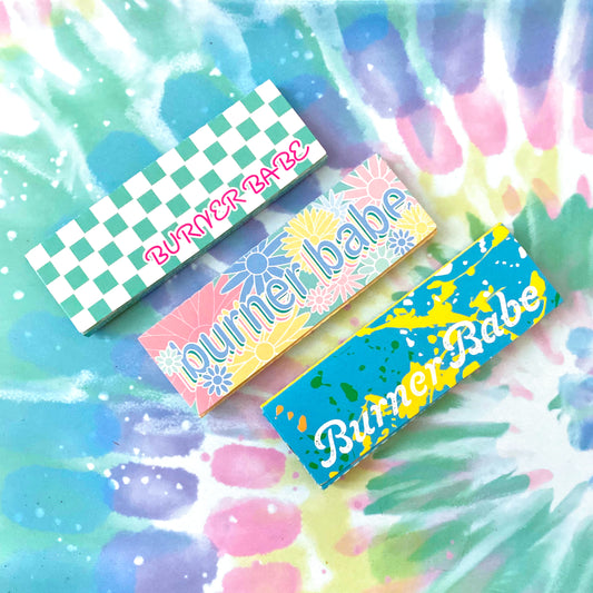 Set of 3 heart themed papers. These designer rolling papers are girly, pretty, vegan, cute, cool, standard size, high quality, even burn, natural dyes, best tasting, slow burn.