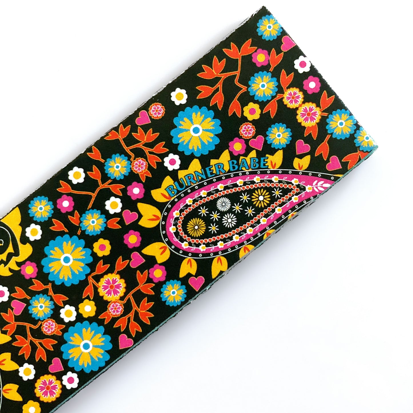 The Starlit Papers: star, moon, galaxy patterned rolling papers. These designer rolling papers are girly, pretty, vegan, cute, cool, standard size, high quality, even burn, natural dyes, best tasting, slow burn.