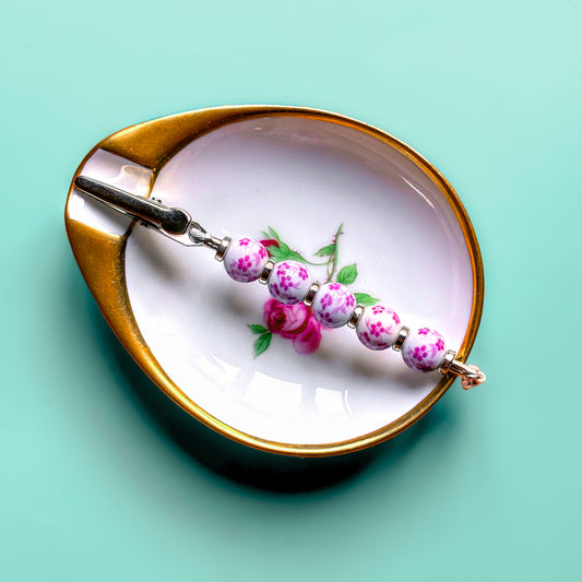 The Jasmine J Clip