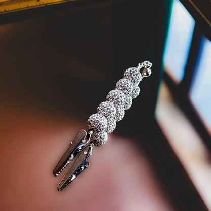 The Glitter J Clip