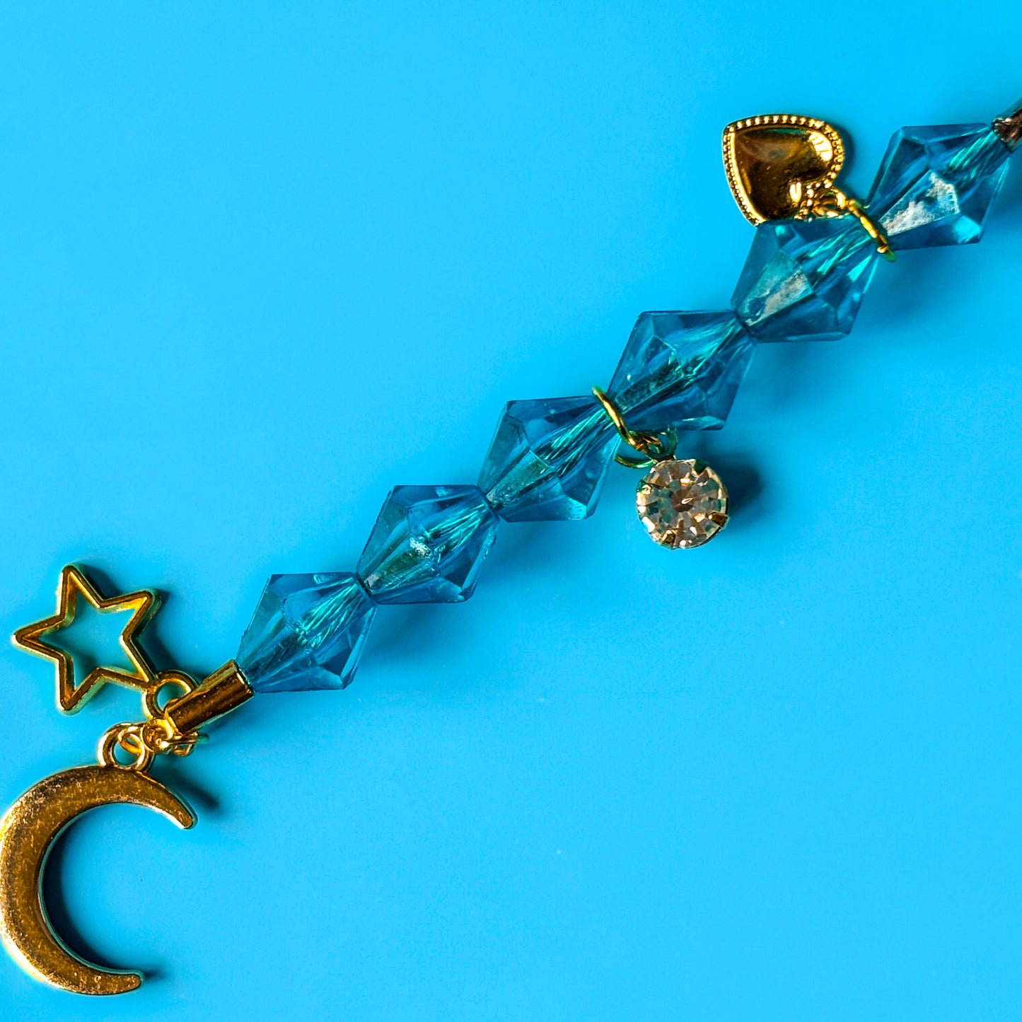The Birthstone J Clip
