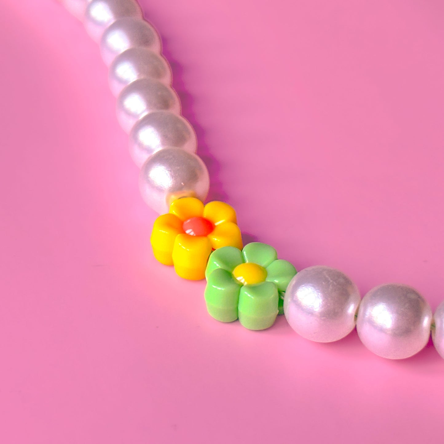 The Flower Pearl Chain