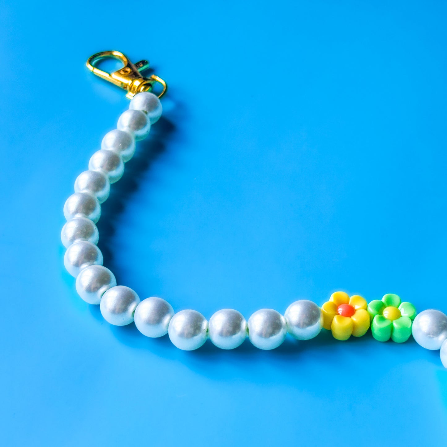 The Flower Pearl Chain