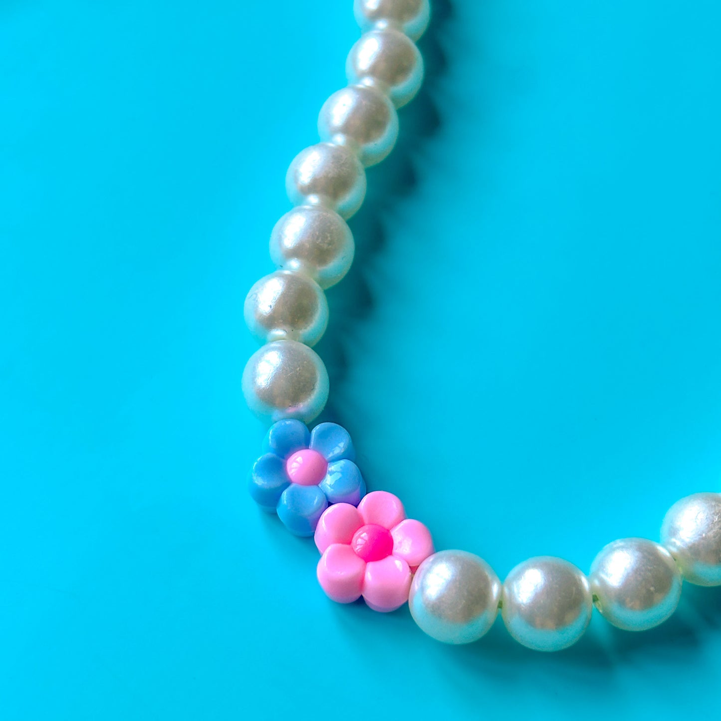 The Flower Pearl Chain