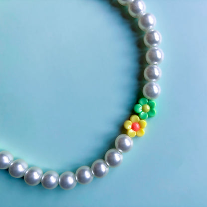 The Flower Pearl Chain