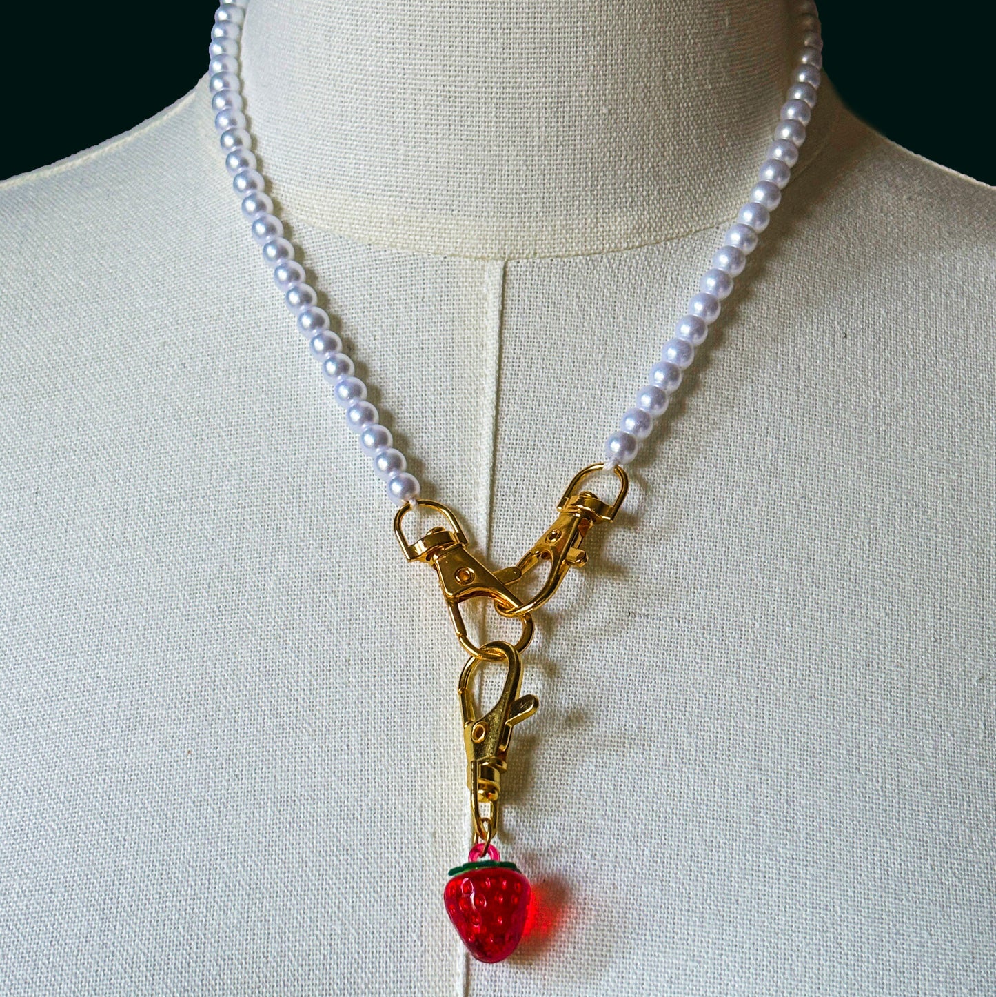 The Pearl Chatelaine