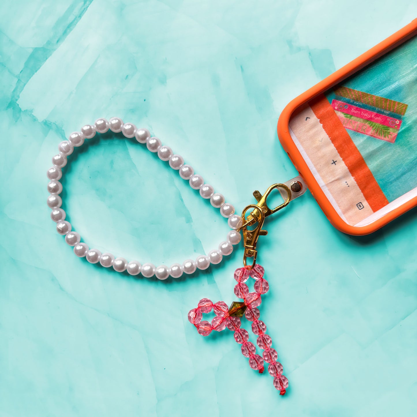 The Pearl Phone Chain