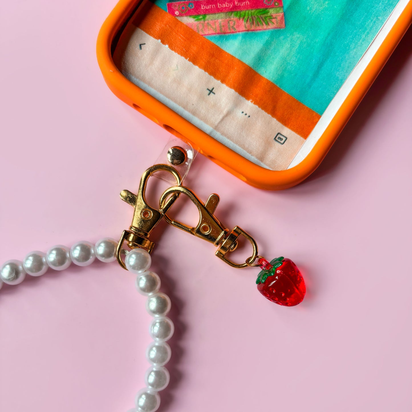 The Pearl Phone Chain