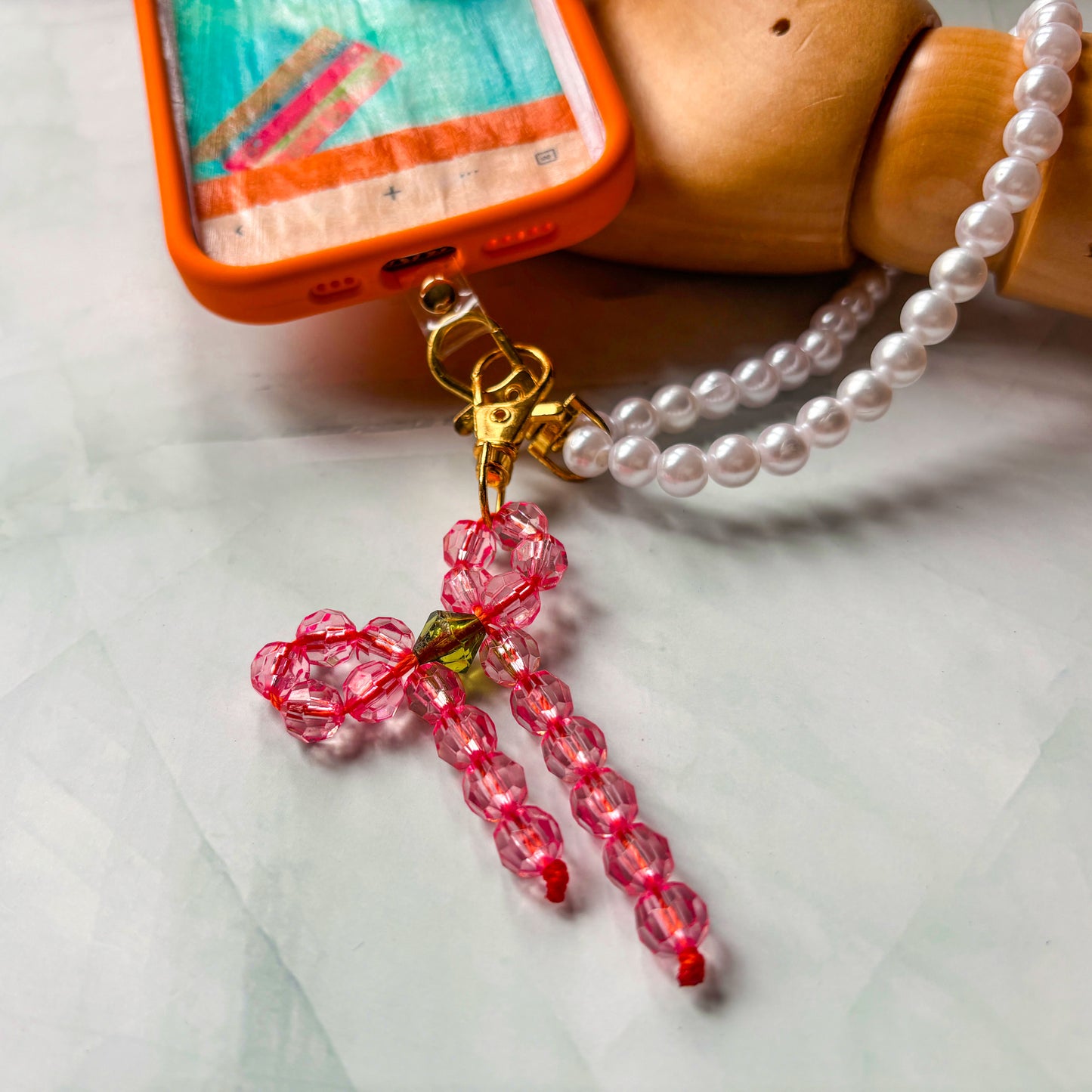 The Pearl Phone Chain