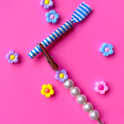 The Flower Girl J Clip