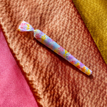 Wallflower rolling papers, set of 10: wallpaper inspired floral rolling papers. These designer rolling papers are girly, pretty, vegan, cute, cool, standard size, high quality, even burn, natural dyes, best tasting, slow burn.